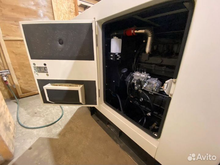 Дизельный генератор от завода 200 киловат