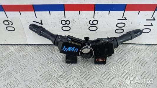 Переключатель поворотов и дворников (стрекоза) toyota corolla E15 (UDN04Q801)