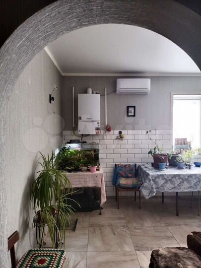 Дом 248 м² на участке 8 сот.