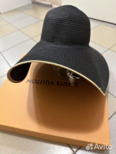 Шляпа женская соломенная