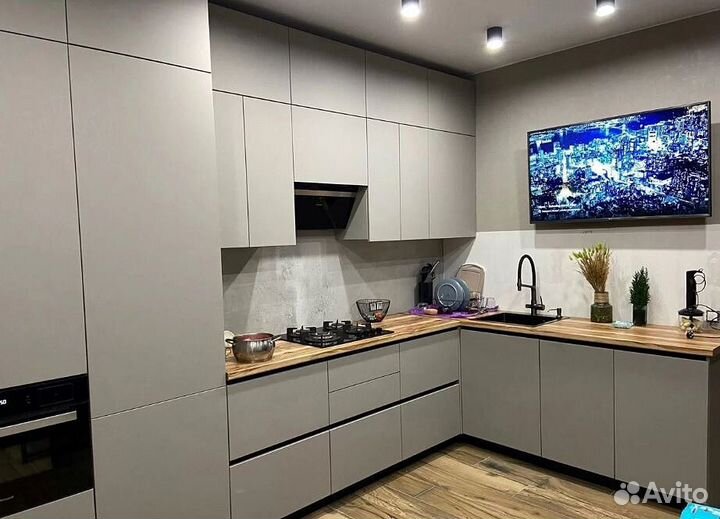 Кухни на заказ. Бесплатный замер и проект