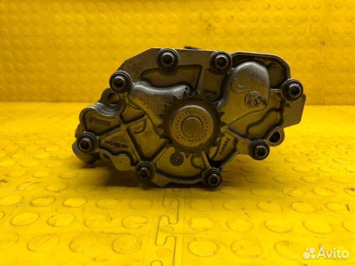 Масляный насос Peugeot Traveller combi L3 H1