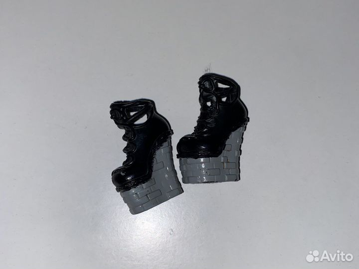 Аксессуары для кукол монстер хай