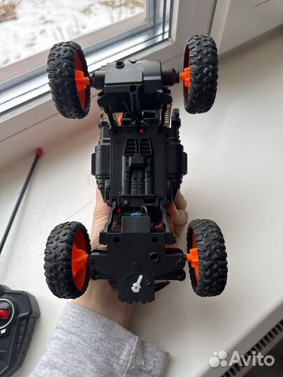 Машинка на радио управлении