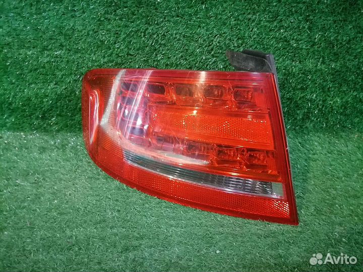 Фонарь (стоп сигнал) левый 8K5945095B Audi A4 B8 8