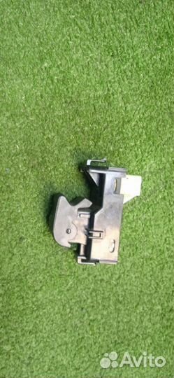 Кнопка стеклоподъемника передняя левая Toyota