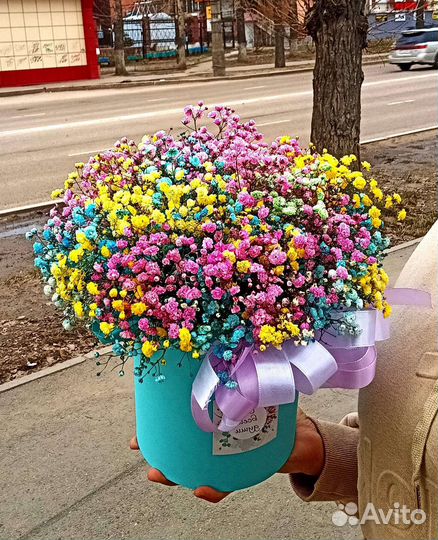 Букет из гипсофилы в коробке