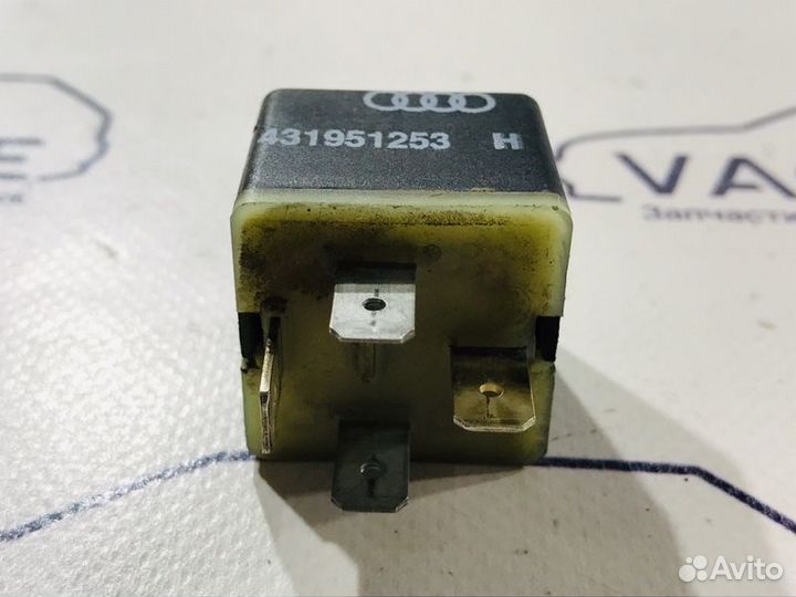 Реле Audi 100 C4 2.3 AAR 1992