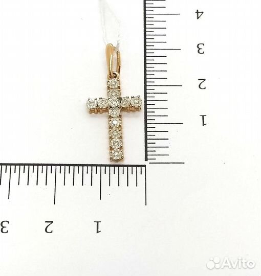 Золотая подвеска с камнем