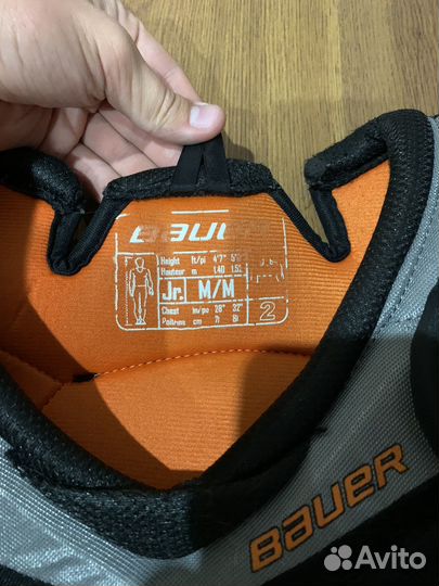 Нагрудник хоккейный bauer