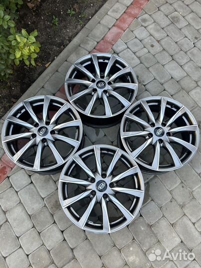 Литые диски R17 5x114.3