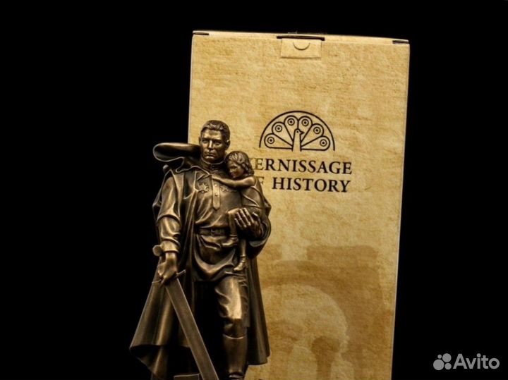 Статуэтка Воин освободитель