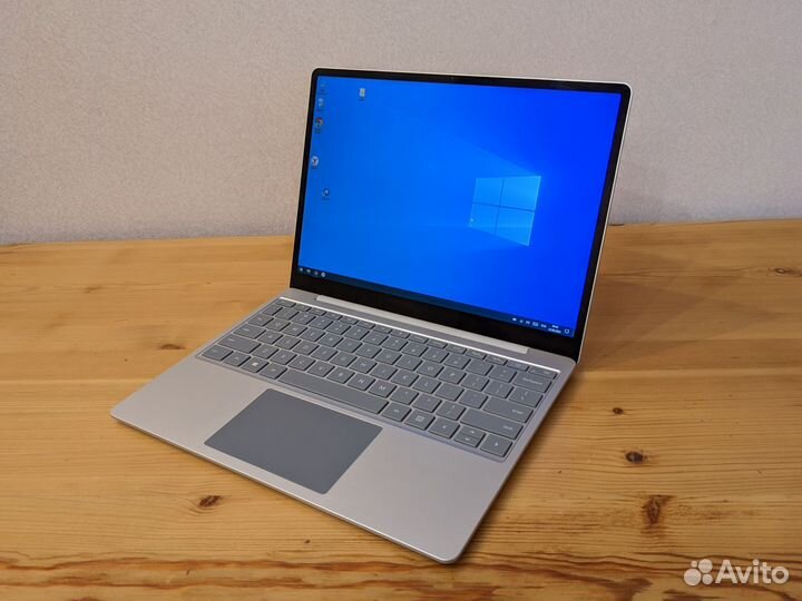 Microsoft Surface Laptop Go i5 8gb 128gb