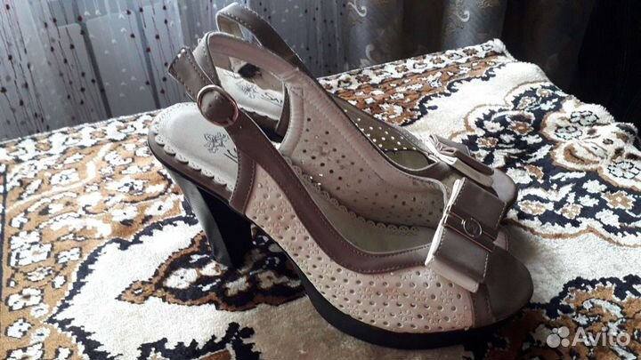 Туфли женские 39 размер