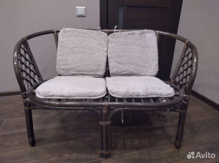 Скамейка из ротанга