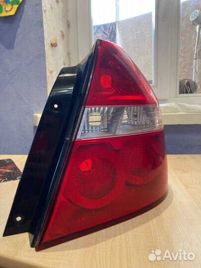 Задняя правая фара chevrolet aveo t250