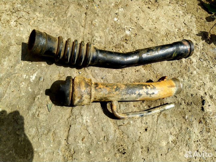 Горловина бензобака на Toytota Hilux surf 4Runner