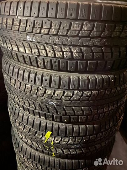 Dunlop SP Winter Ice 01 205/60 R16 92T