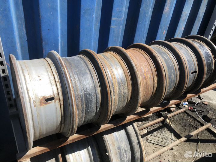 Грузовые диски б/у на Хендай HD 72/78 R16 cкольцом