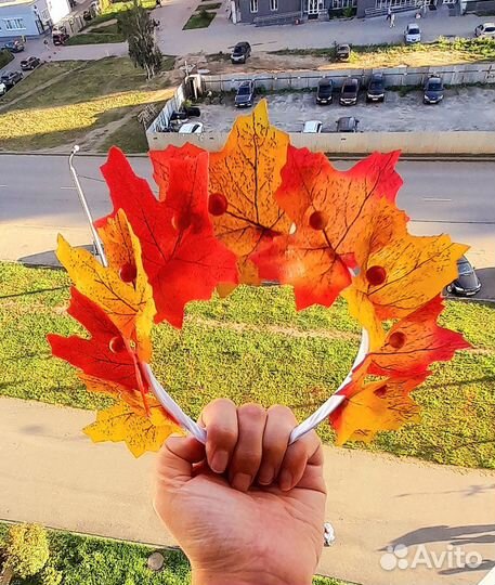 Осенний ободок Королева осени Ягодка