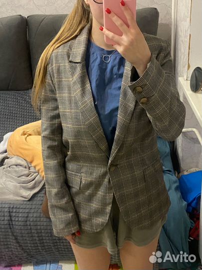 Пиджак женский 42
