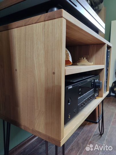 Тумба для проигрывателя пластинок