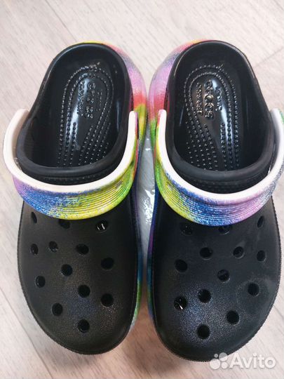 Crocs w5