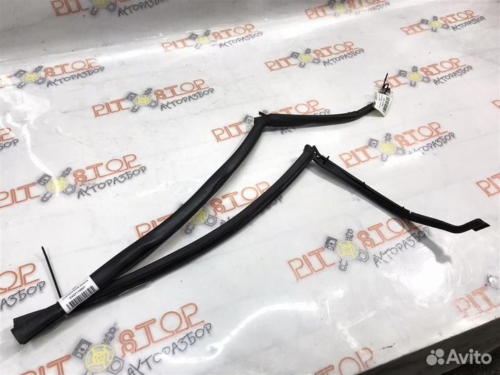 Уплотнительная резинка Porsche Cayenne 9PA (957)