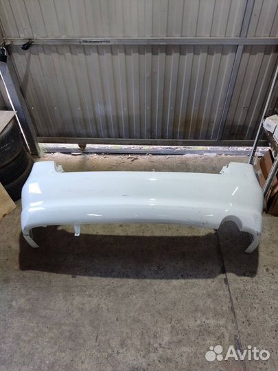 Бампер задний Mitsubishi Grandis 2003-2011