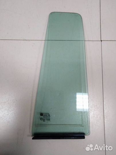 Стекло двери задней левой форточка Opel Zafira B 2