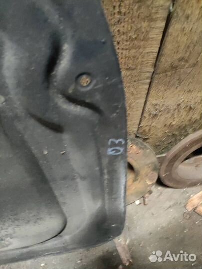 Обшивка капота Hyundai Equus 81125-3N700