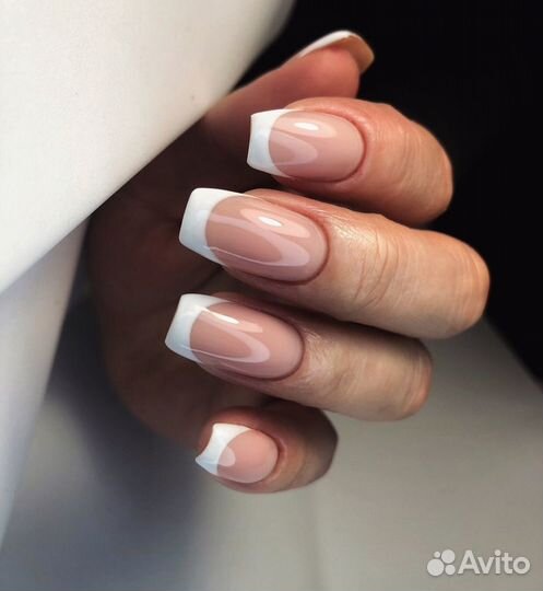 Маникюр, гельлак под кутикулу, педикюр