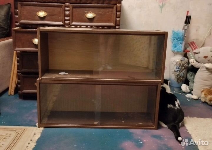 Полка книжная