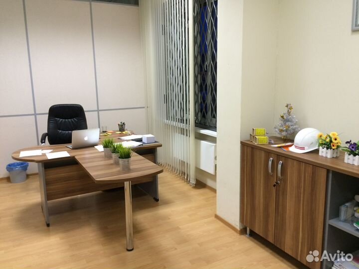 Письменный стол