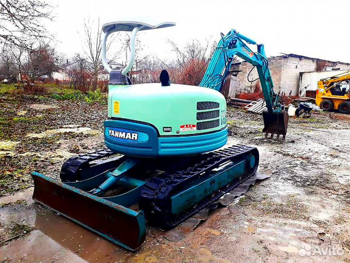 Мини-экскаватор 3 тонны