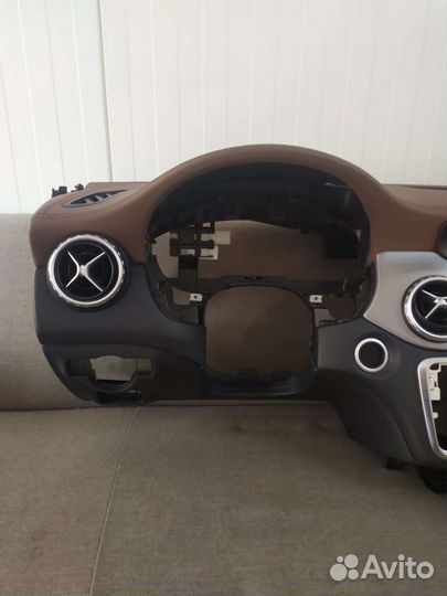 Торпедо Панель Безопасность Mercedes GLA X156