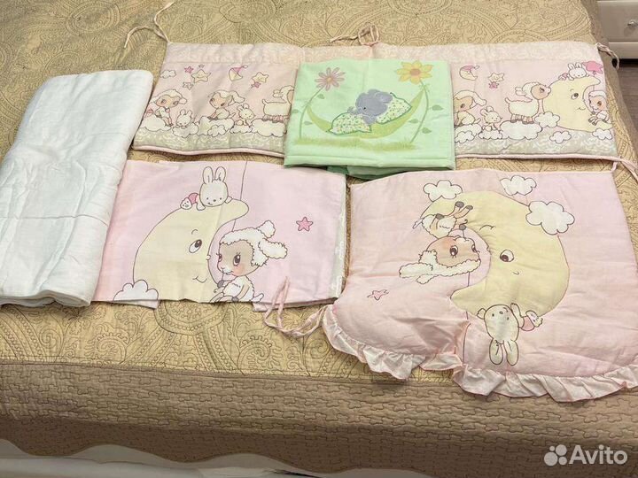 Бортики в кроватку, постельное, одеяло