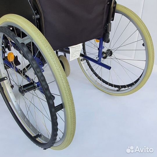 Кресло-коляска Армед (новая)