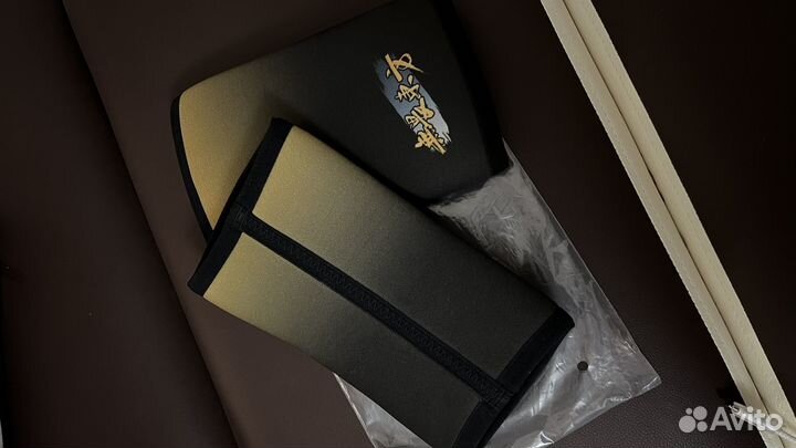 Налокотники для пауэрлифтинга, бодибилдинга