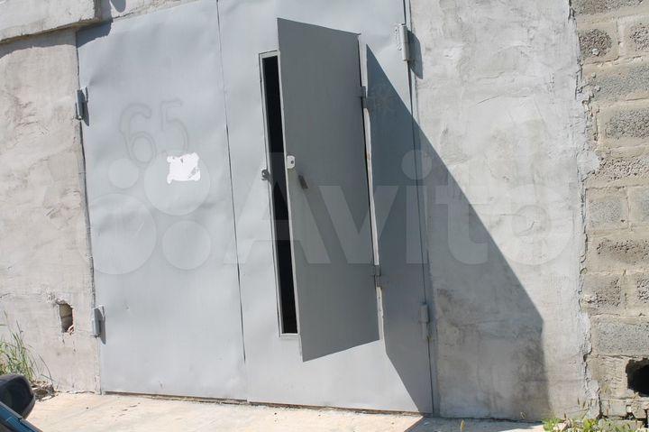 Гараж, > 30 м²