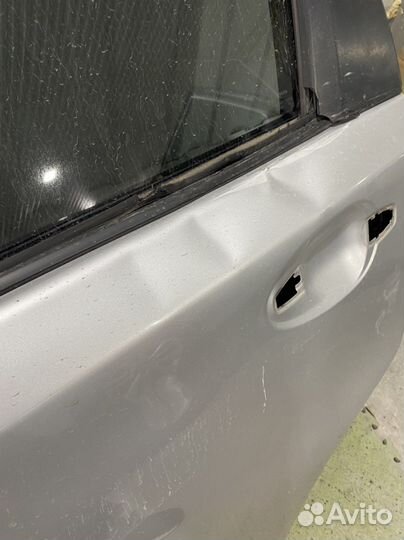 Задняя левая дверь toyota wish 2009-2016 г