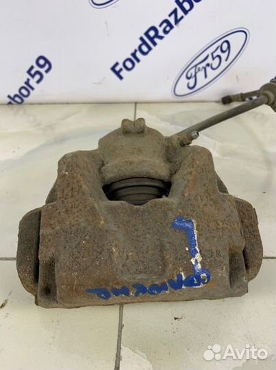 Суппорт передний левый Renault Fluence L30R