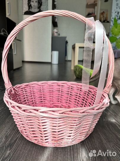 Корзина плетеная