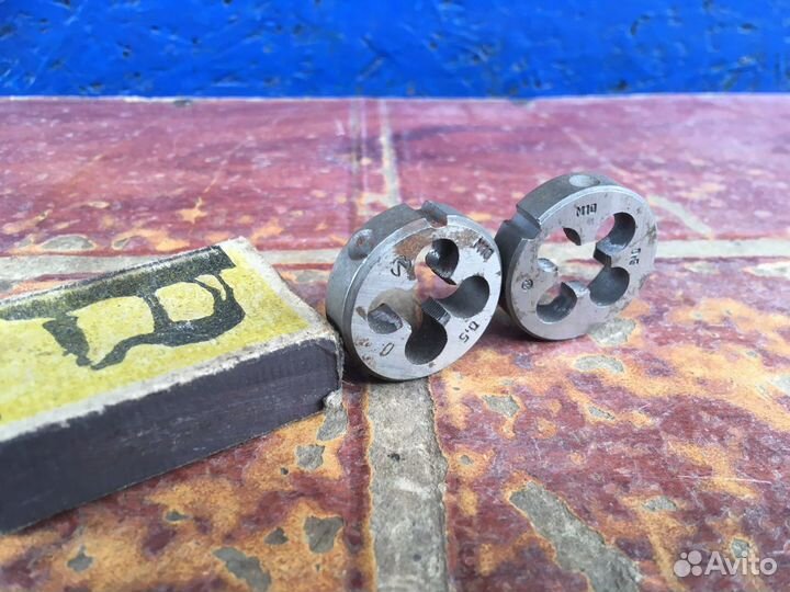 Плашки СССР м10 шаг 0,5