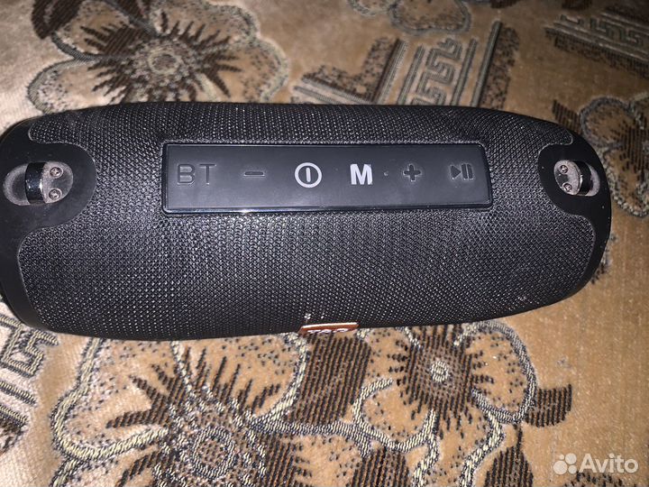 Колонка jbl в хорошем состояние