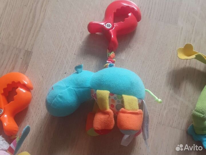 Мягкая игрушка для самых маленьких на прищепках