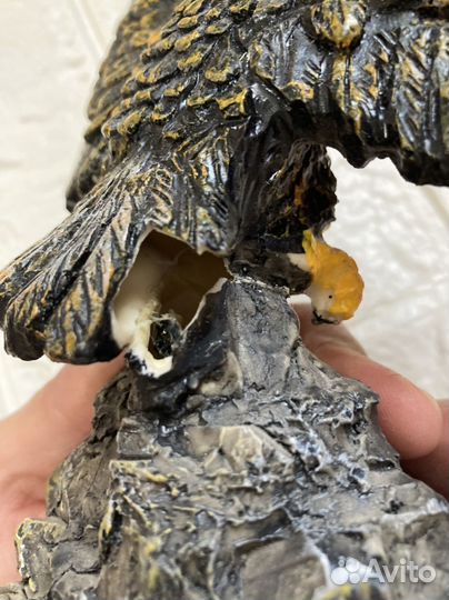 Нож сувенирный на подставке 