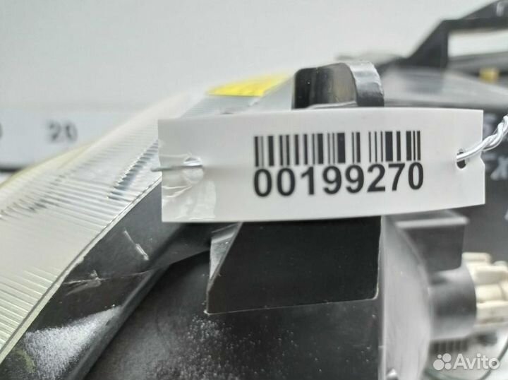 Фара правая Infiniti FX35/FX45