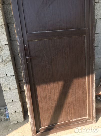 Дверь пластиковая