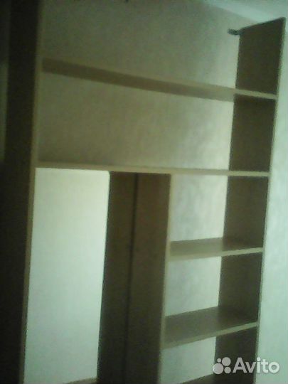 Книжная полка напольная стеновая